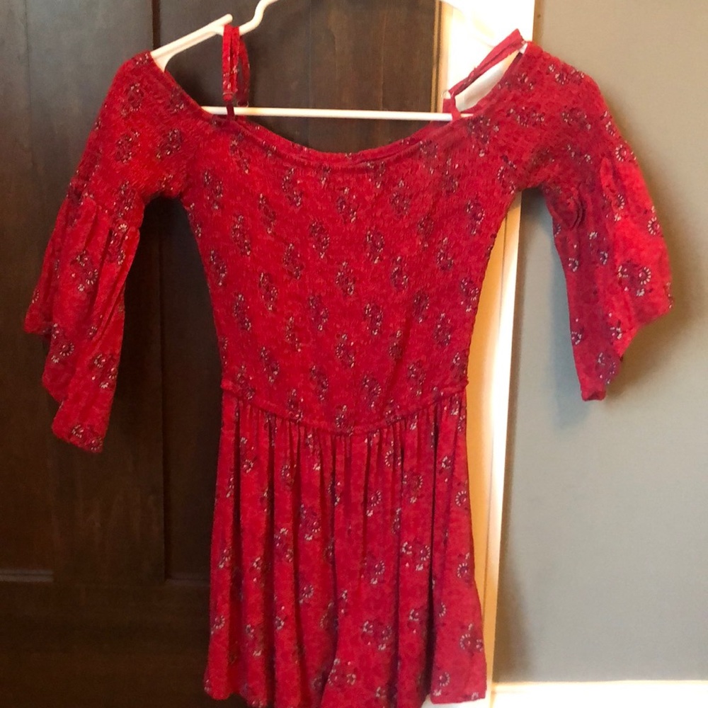 size XS hollister romper.